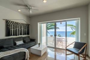 2 BR Apartment sea view