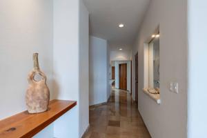 2 BR Apartment sea view