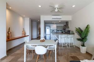 2 BR Apartment sea view