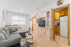 Yovalutres Piscina Privada Torrevi