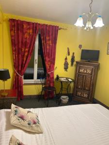 Hotels Hotel De La Loire : photos des chambres