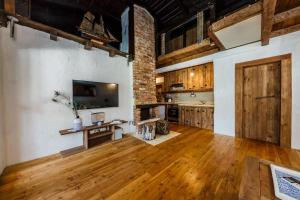 Rustic villa Radosic with indoor pool