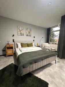 Appartement Langenhagen - Hannover mit Balkon, EBK und Parkplatz