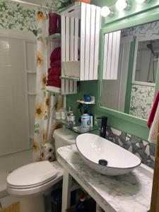 Center Street Cottage