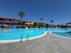 Meloneras Oasis 44 by CanaryScape