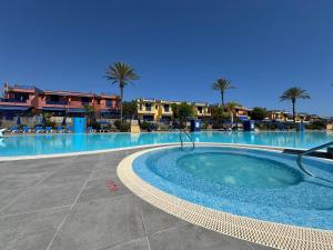 Meloneras Oasis 44 by CanaryScape