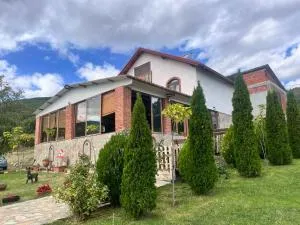 Серменински Чардак - 德米尔卡皮亚