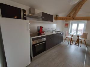 Cosylocation - Vue Théâtre AntiqueJardin de Cybèle