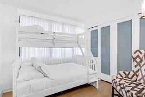 Huge Beachfront 2400sqft 5 Bedroom 5 Bathroom with Ocean View