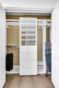 Huge Beachfront 2400sqft 5 Bedroom 5 Bathroom with Ocean View