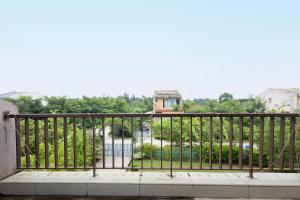 Raichak Green Villa by JadeCaps AC 3BHK Garden