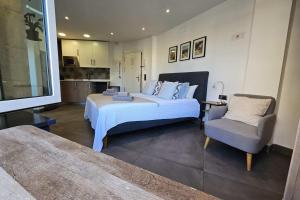 Acogedor Apartamento Moderno con Piscina en Nerja, Perfecto para una Escapada