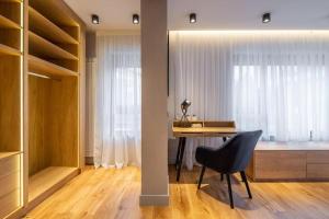 Luxurious House in an Exclusive Complex, Mount View