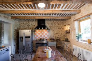 Maisons de vacances Authentique mas avec vue et piscine Eygalieres LS1-447 : photos des chambres