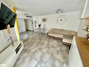 Appartement T4 cœur St-Giniez et parking en ss-sol