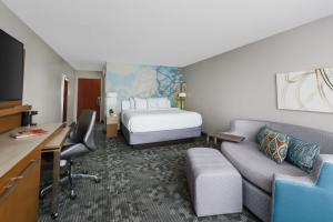 King Room with Sofa Bed room in Courtyard by Marriott Dallas Lewisville