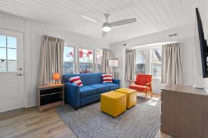 2BR1BA Sleeps 6 Pet-Friendly Walk to Ocean