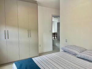 Lindo apto na Praia de Palmas! PS01I