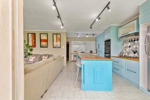 Cozy Escape in Windsor West