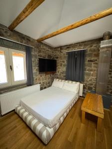 Dardha Gallery - Rooms & Villas