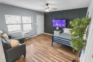 HTX King Bed Apt I Sleeps 2 Parking MedCenter - Pasadena