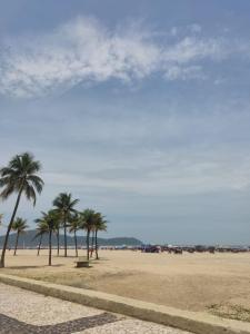 Kitnet térrea á 200m da praia Guilhermina