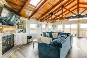 Walk to Beach Water-View Seabrook Sanctuary