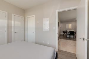 Inner City Apartment, Pet Friendly, Free Underground Parking