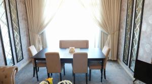 Luxury Apartment by oima leasing property