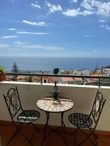 Sea view T2 Relax Apartment with parking by MadeiraBest4you - 卡尼索