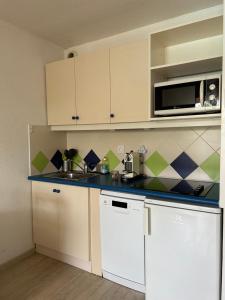 Appartement vue Piscine - clim