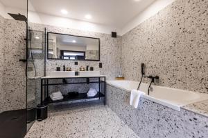 Hotels Hotel 16 | 150 Montagne & Spa Nuxe : Suite Junior Familiale