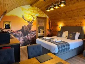 2 Sinclair bay lodges - 基斯高地