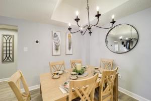 Ski, Hike and Explore Cozy Condo in Sugar Mountain!