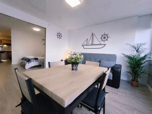 El Barco Azul Sunset