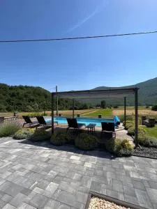 Liko Diko Holiday Home - Bužim