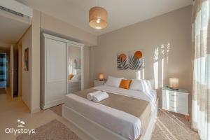 Ollystays Mangroovy Seaview 2BR Beach and Pool Free access