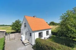 Lovely Holiday Home In Idyllic Surroundings - Tofte