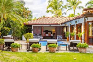 CASA NOSTRA RESORT by Klabhouse