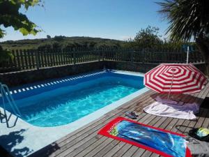 Casa de Invitados con Piscina en Doniños