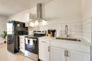 Phoenix Casita 11 Mi to Dtwn, Baseball and More