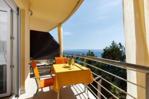 Comfy Beach Apartments with its own balcony