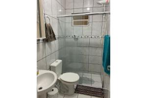Apartamento térreo 150m da praia
