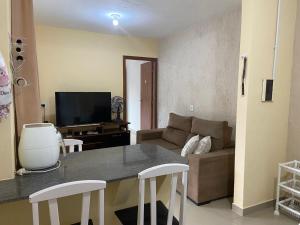Apartamento térreo 150m da praia