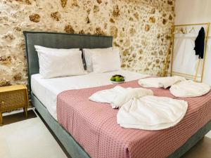 Roussos Place - Next To Splantzia Square - 2bd 2ba