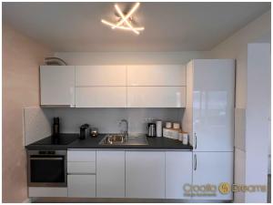 Oceanview Deluxe penthouse apartment with 89m2 living space 90m2 roof terrace