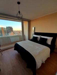 Departamento en el centro de Chillán con estacionamiento, 709