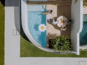 Bask at Burleigh - Burleigh Waters