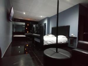 hotel motel deluxe