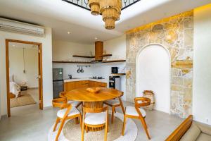 Casa Samudra - 3BR Villa in Seminyak